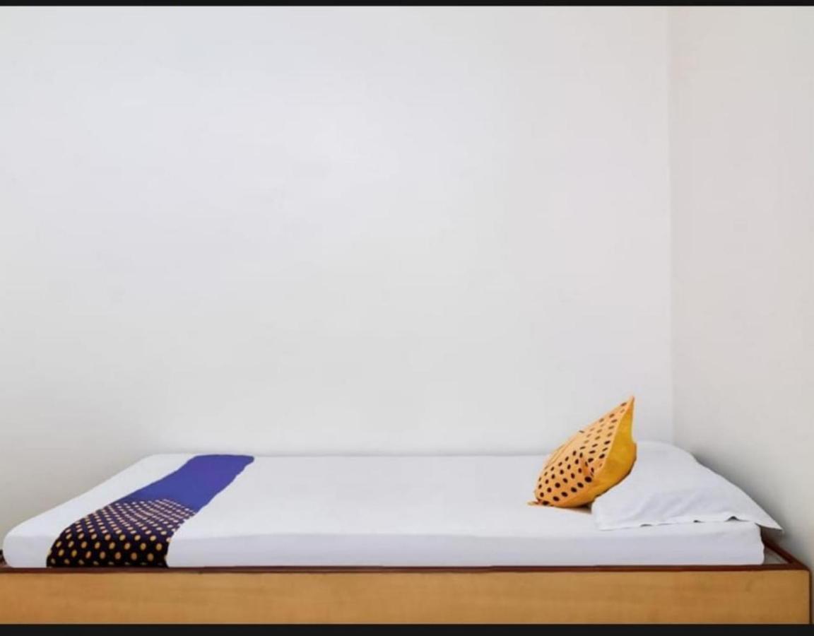Hotel Rahi Nashik Esterno foto