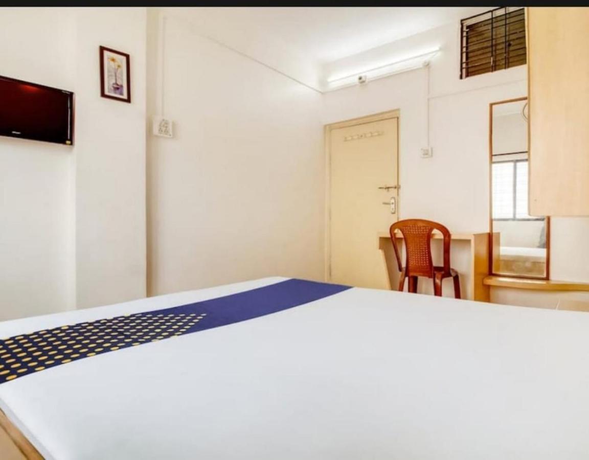 Hotel Rahi Nashik Esterno foto
