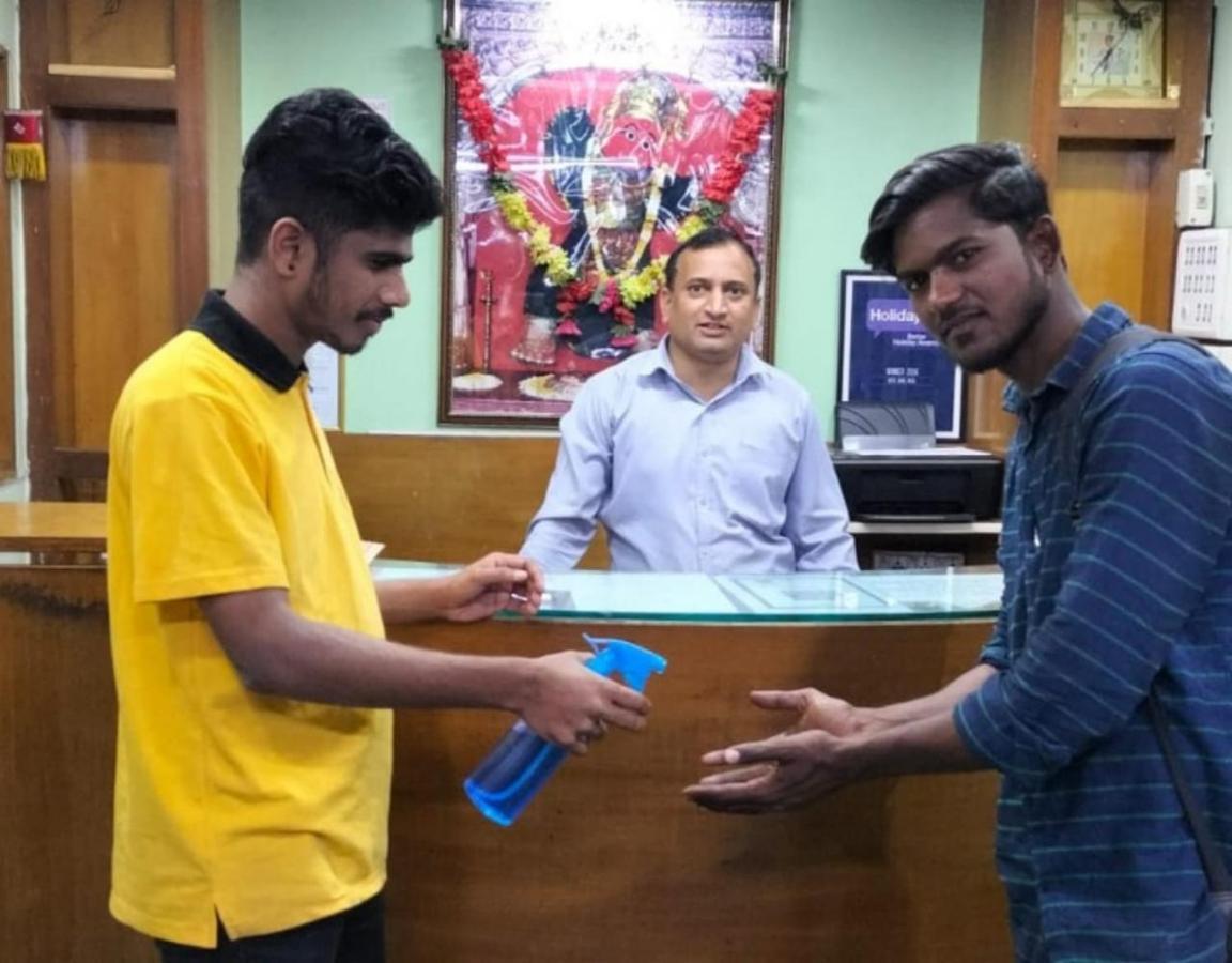 Hotel Rahi Nashik Esterno foto