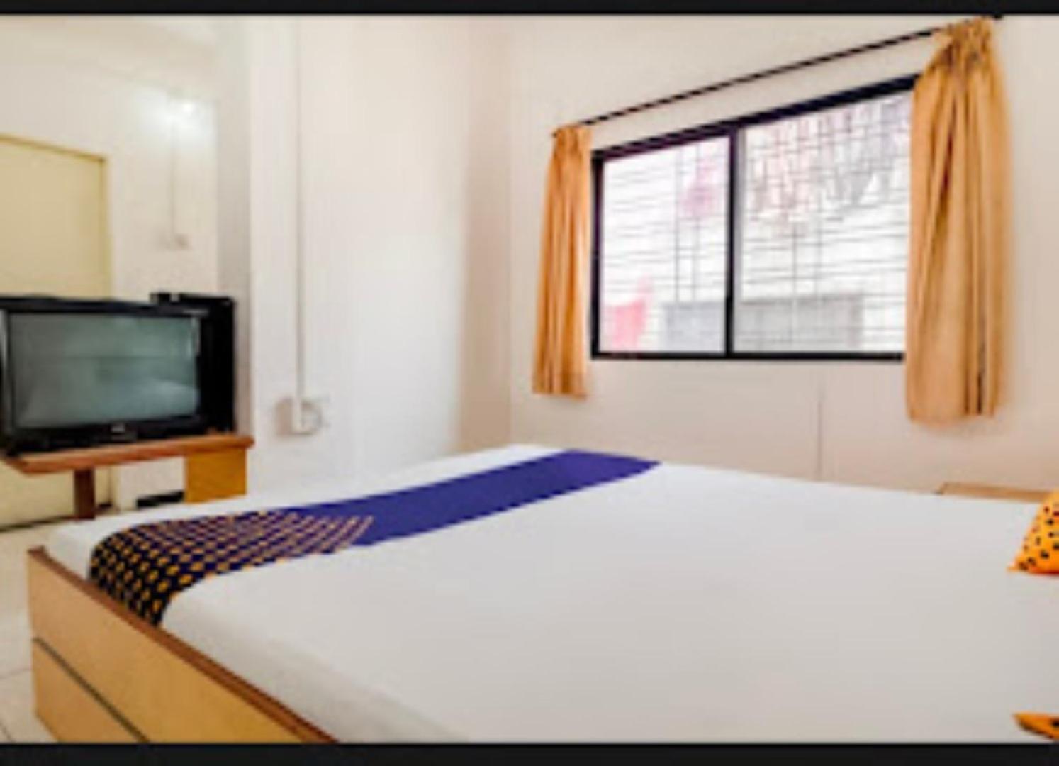 Hotel Rahi Nashik Esterno foto