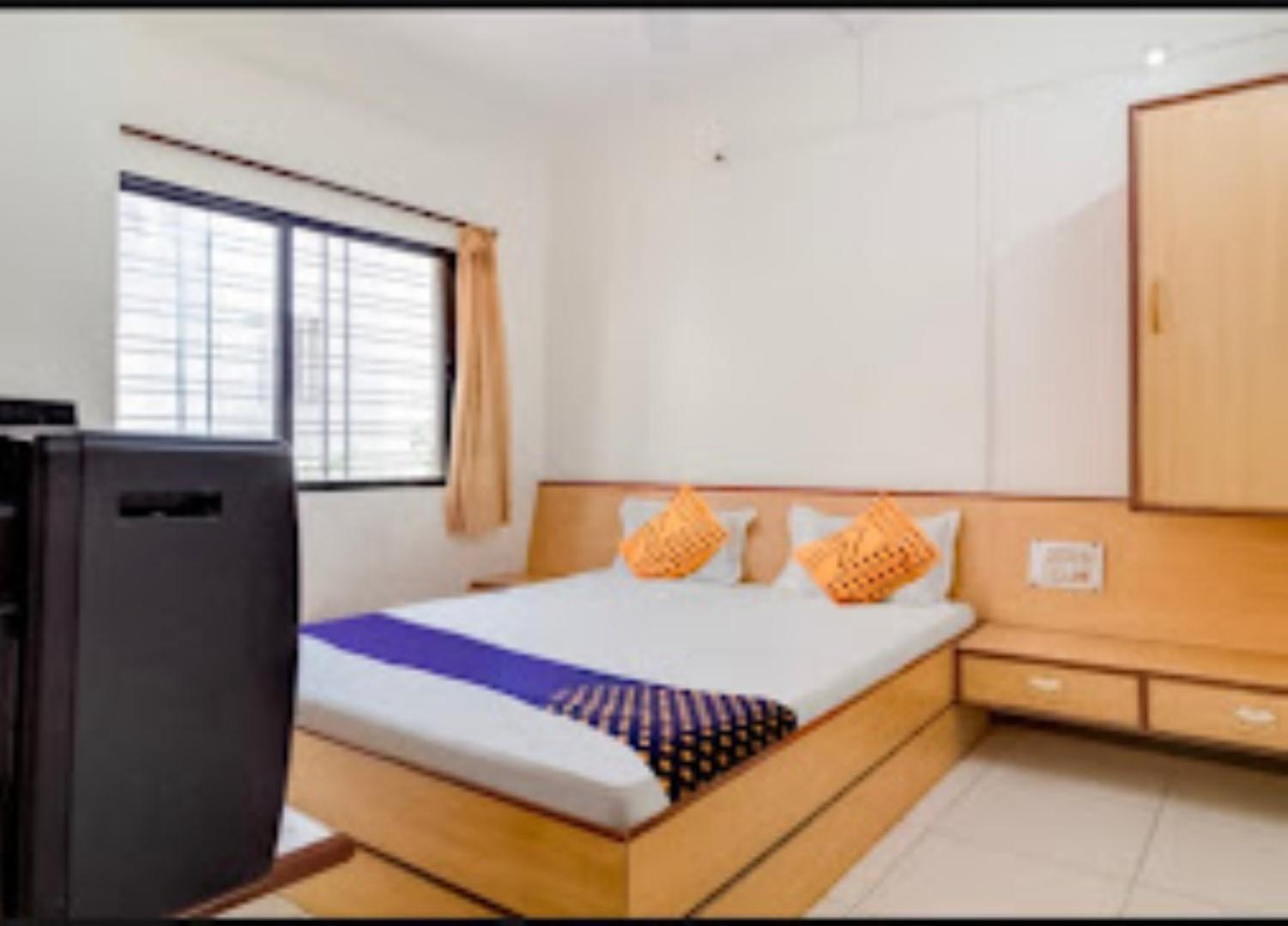 Hotel Rahi Nashik Esterno foto