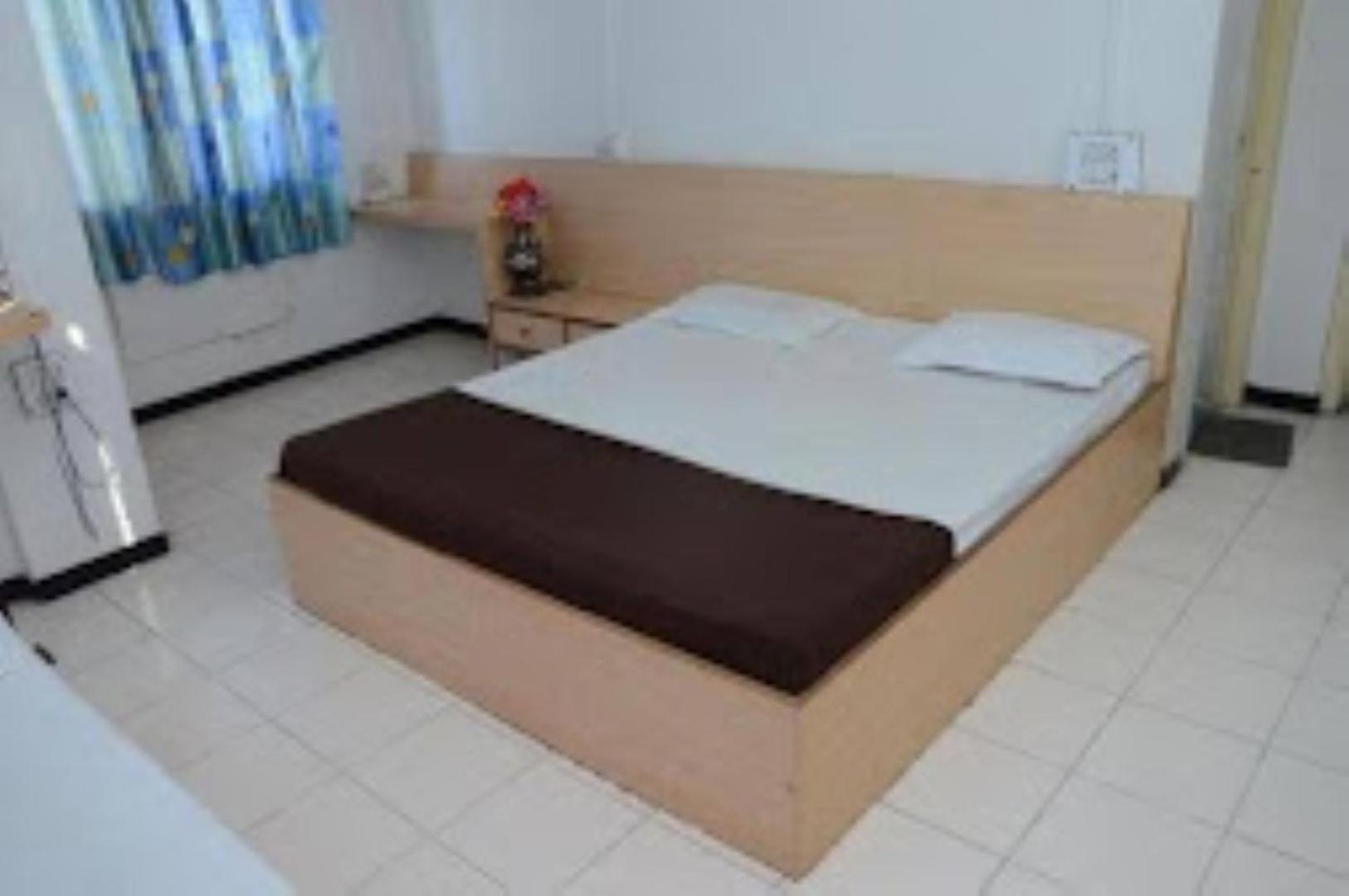 Hotel Rahi Nashik Esterno foto