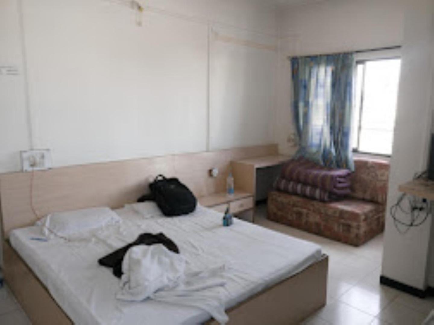 Hotel Rahi Nashik Esterno foto