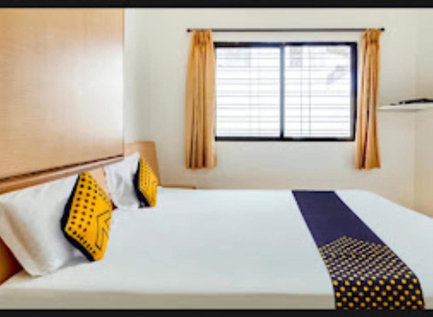 Hotel Rahi Nashik Esterno foto